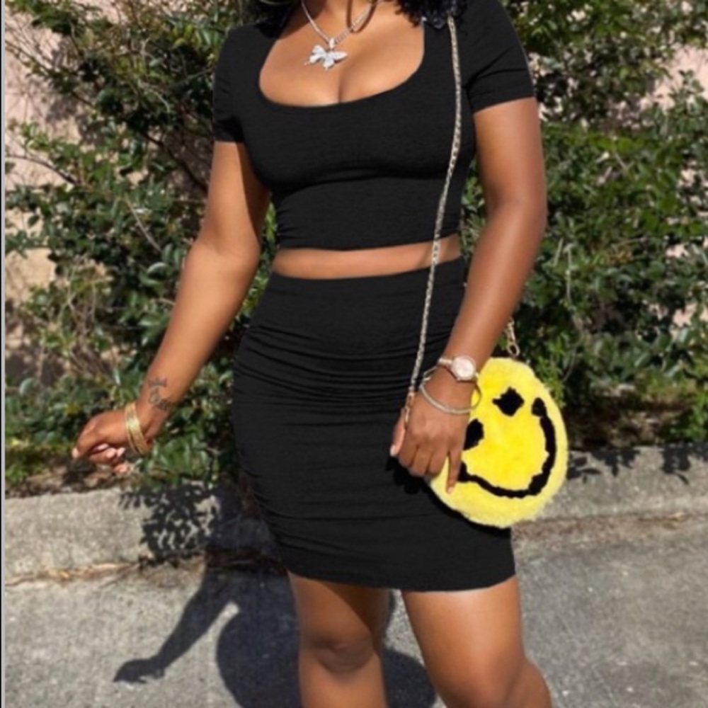 2 pc - TOP & SKIRT
